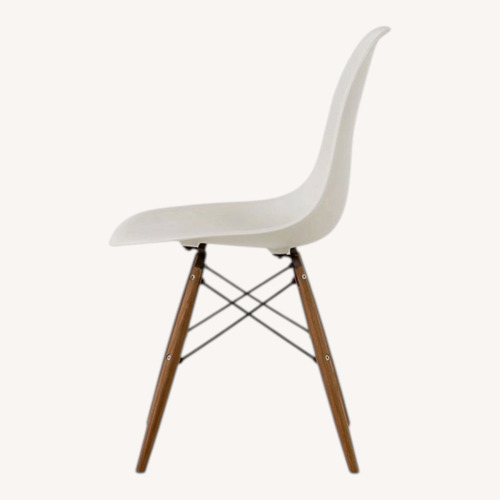 Used Set of 6 Herman Miller Eames Molded Side Chairs for sale on AptDeco