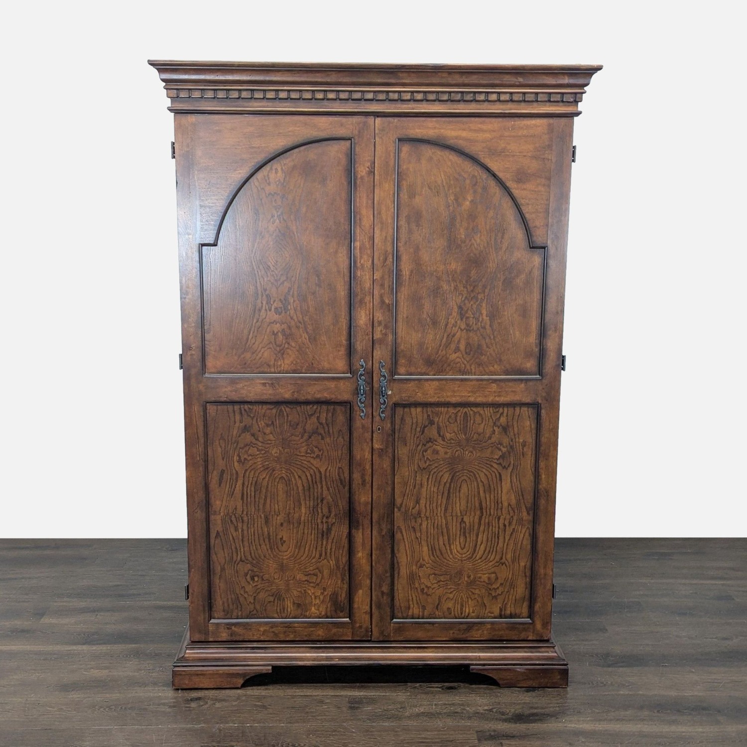 Howard Miller South Haven Wine Cabinet - image-6