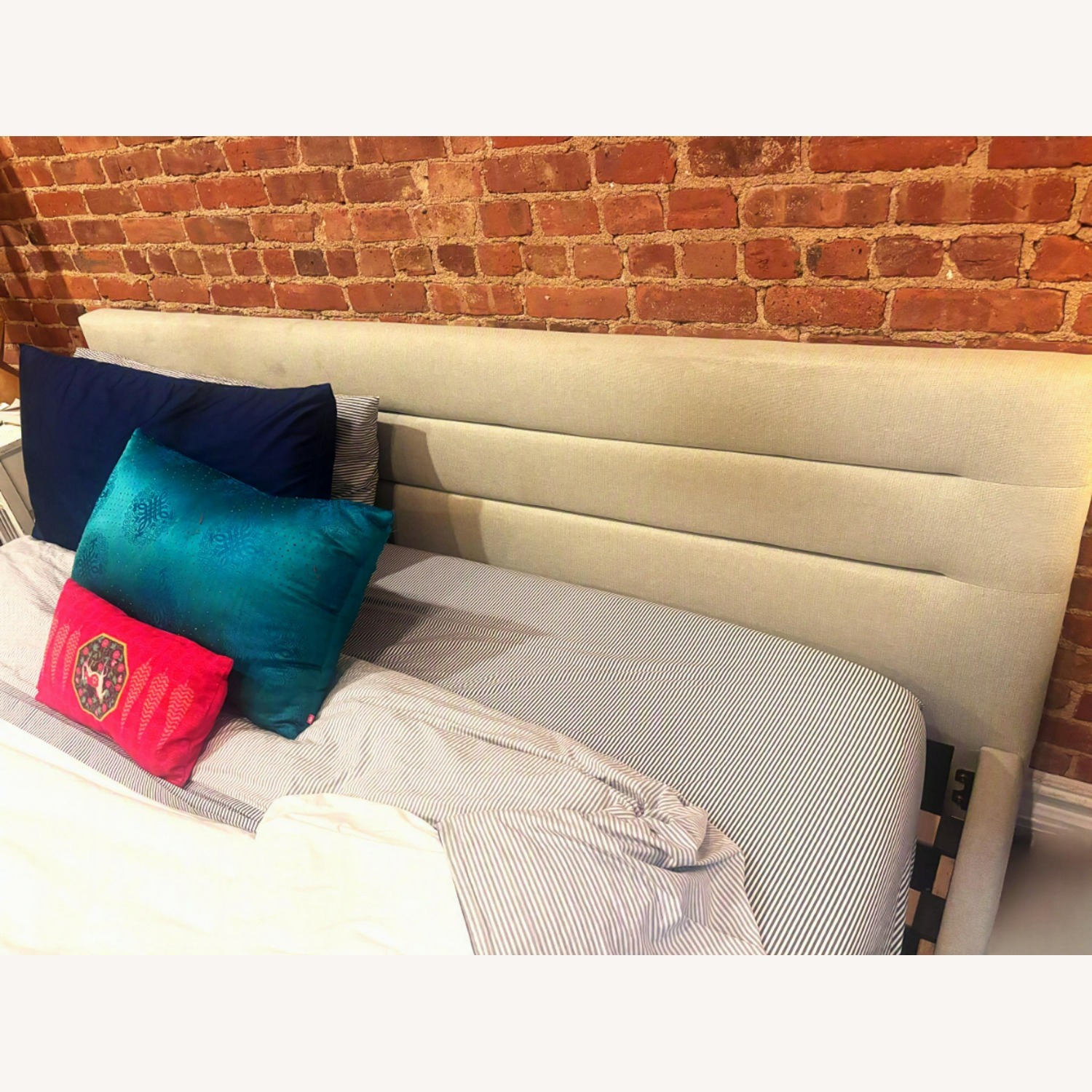 Luxurious Upholstered Platform Bed - image-3