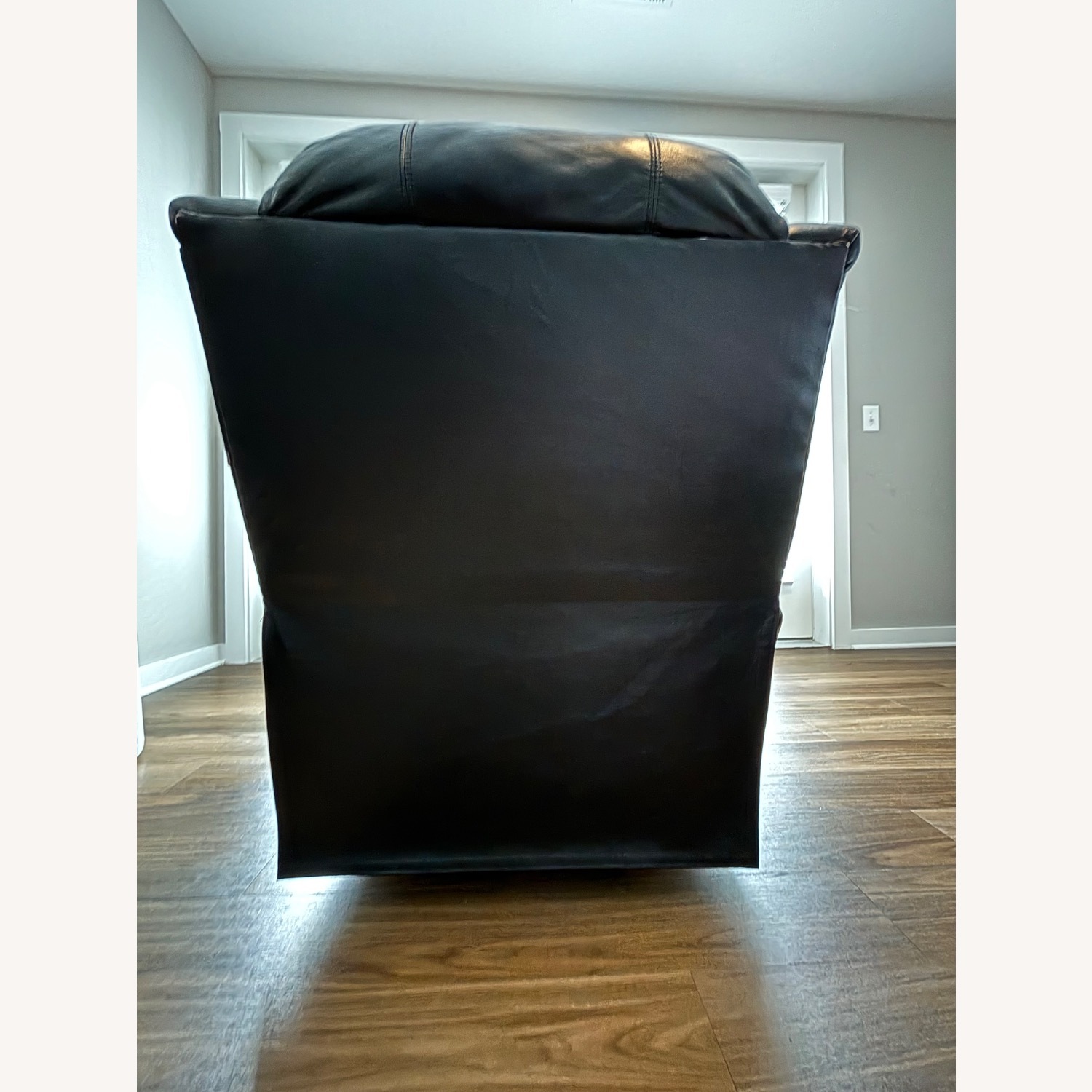 Oversized Black Rocker Recliner Manual - image-1
