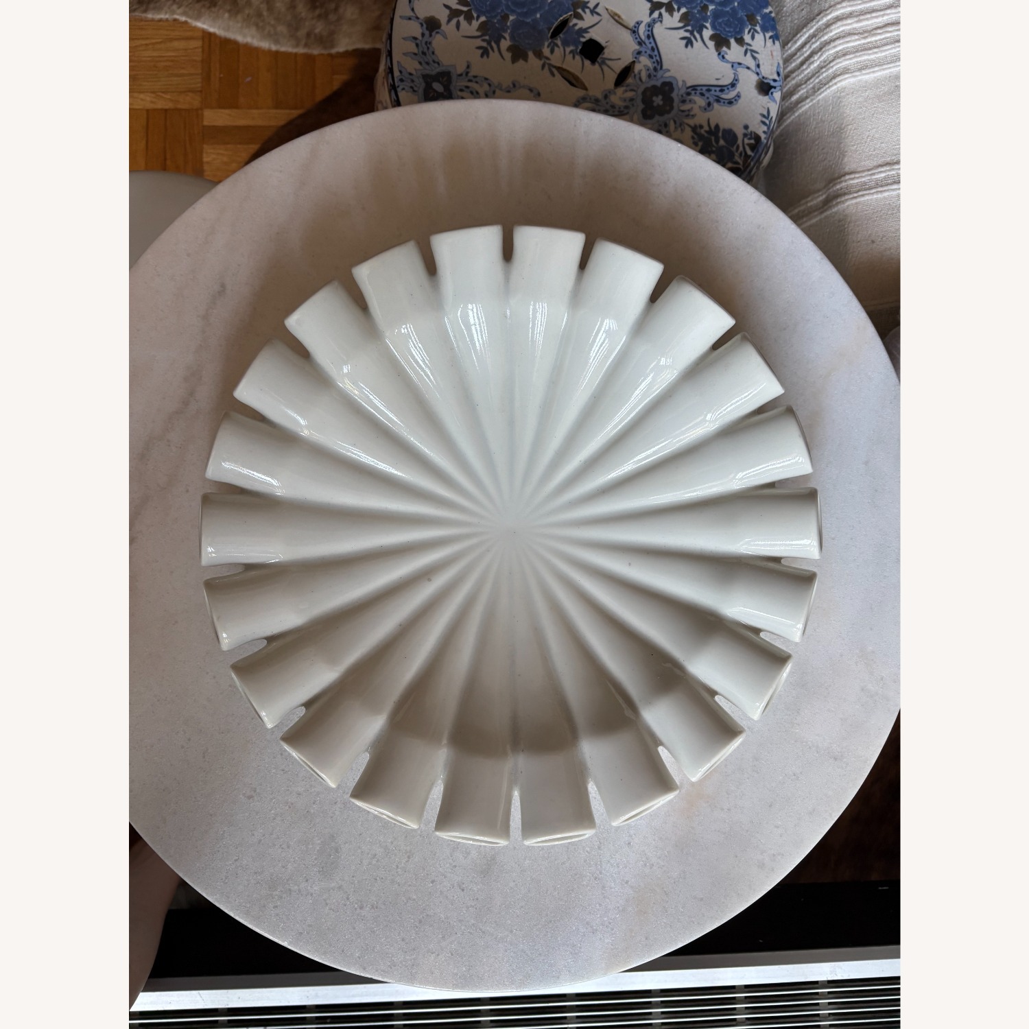KleinReid Porcelain 22-Tube Radial Tulipiere - image-2