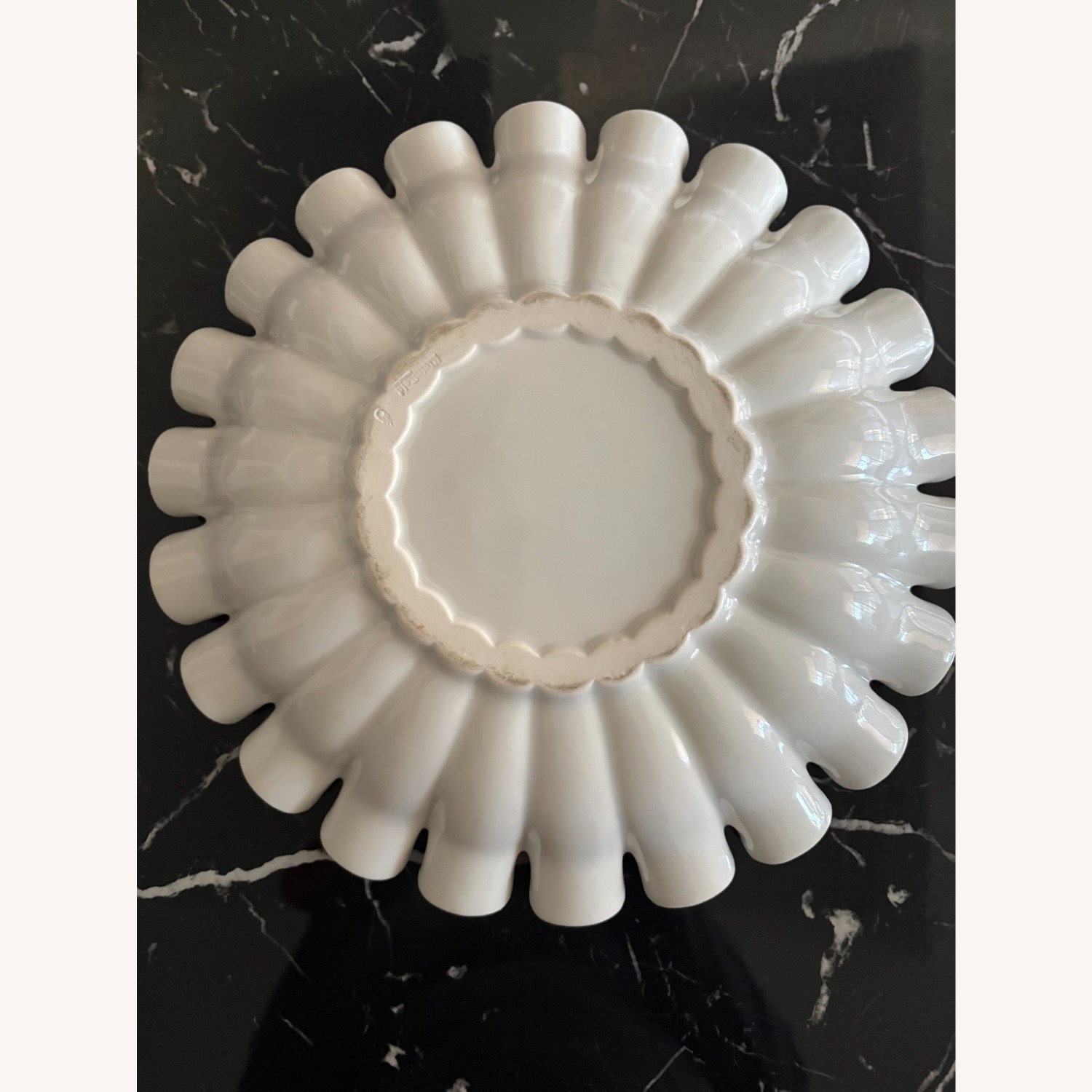 KleinReid Porcelain 22-Tube Radial Tulipiere - image-4