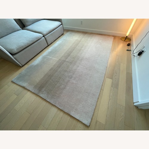 Used Revival Rugs Dawn Ombre Rug Wool Area Rug 6' x 9' for sale on AptDeco