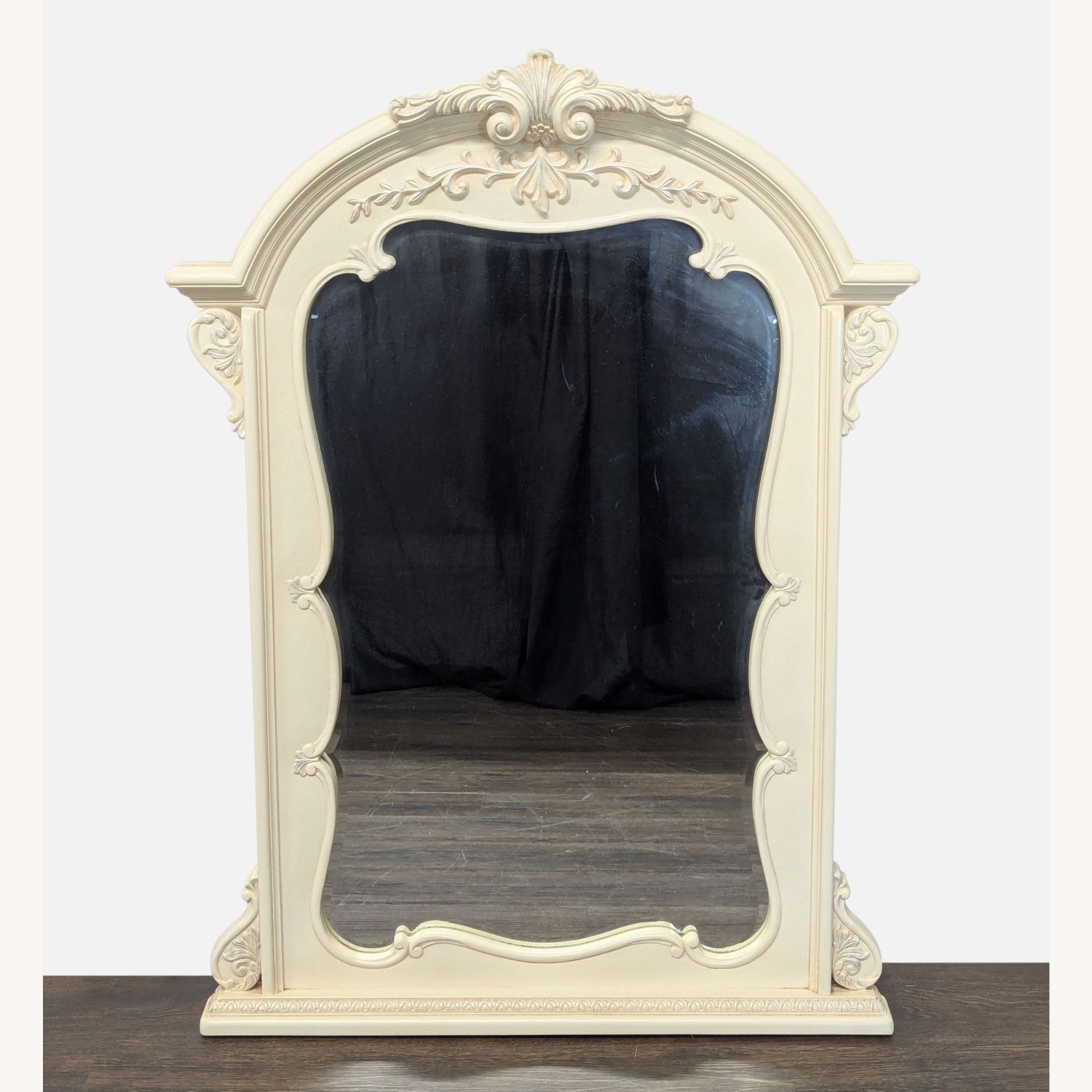 Carved and Arched Mirror in White Finish - image-7