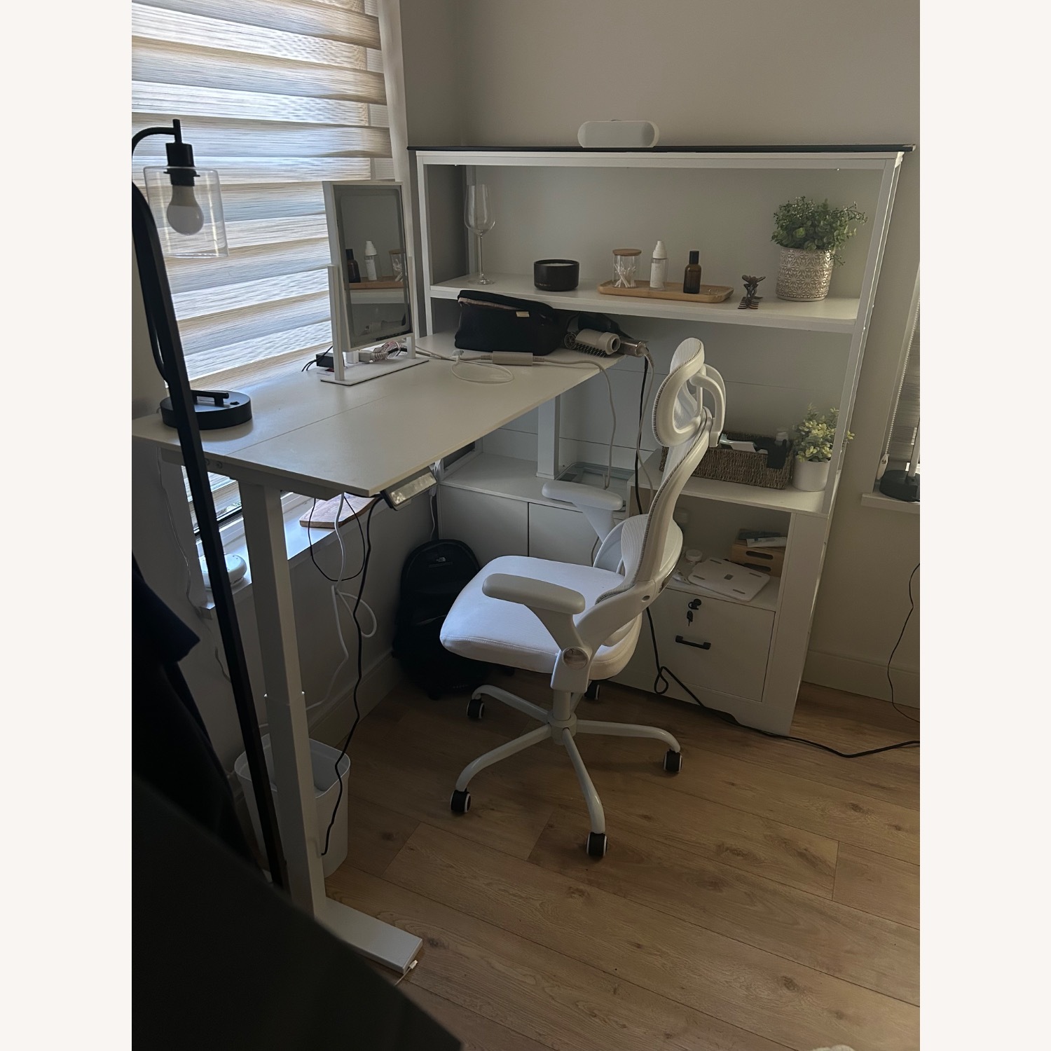 Amazon Contemporary White Desk - image-2