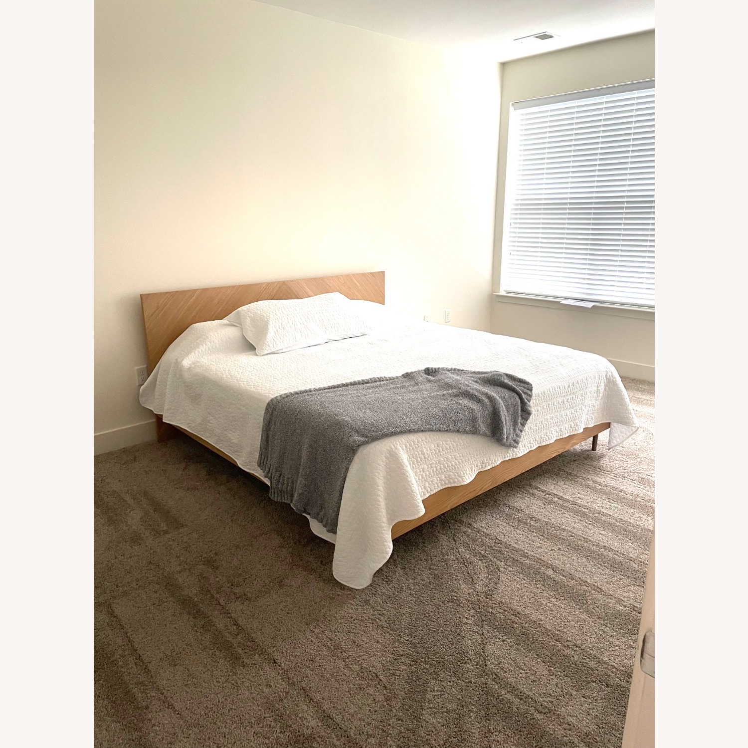 Article Nera King Bed Frame - image-2