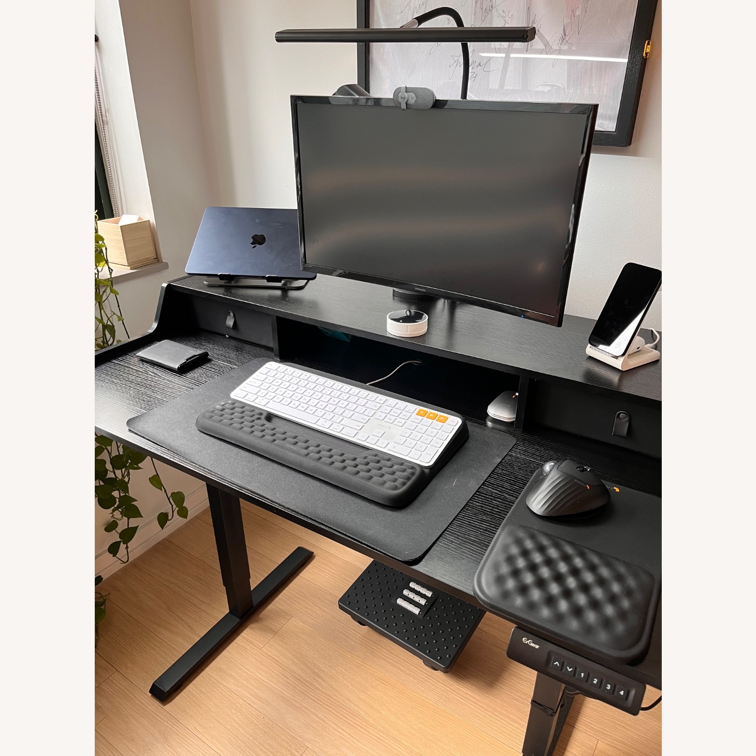 Electric Standing Desk - image-1