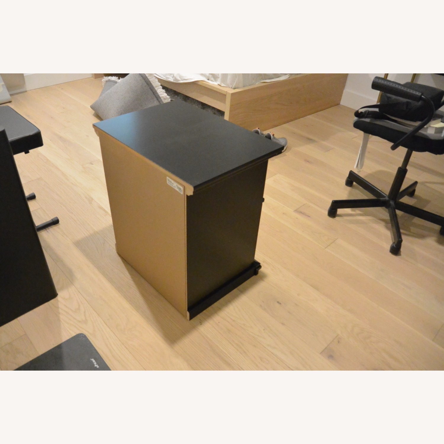 Ashley Furniture Single Drawer Nightstand - image-3