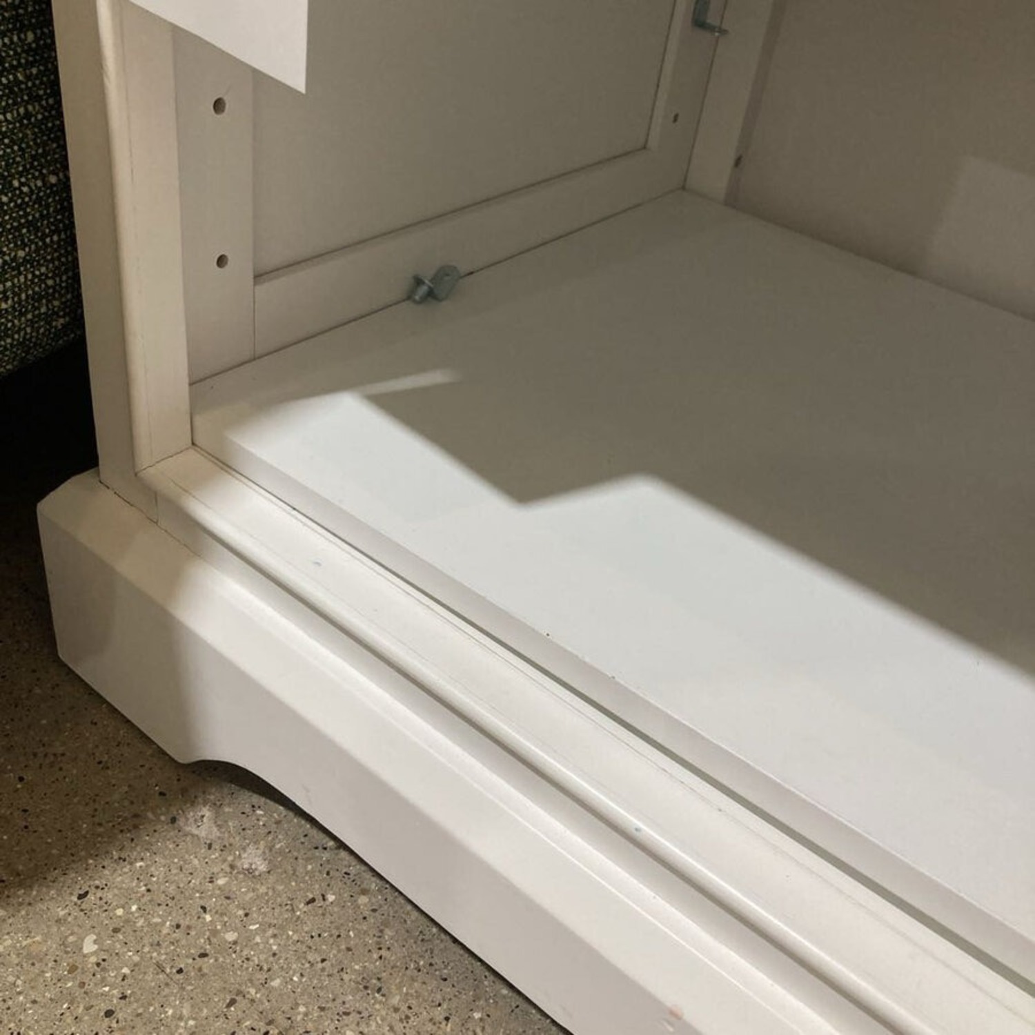 Dock 48 Waterford 1-Drawer Nightstand White  - image-7