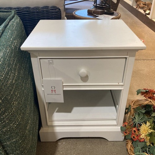 Used Dock 48 Waterford 1-Drawer Nightstand White for sale on AptDeco