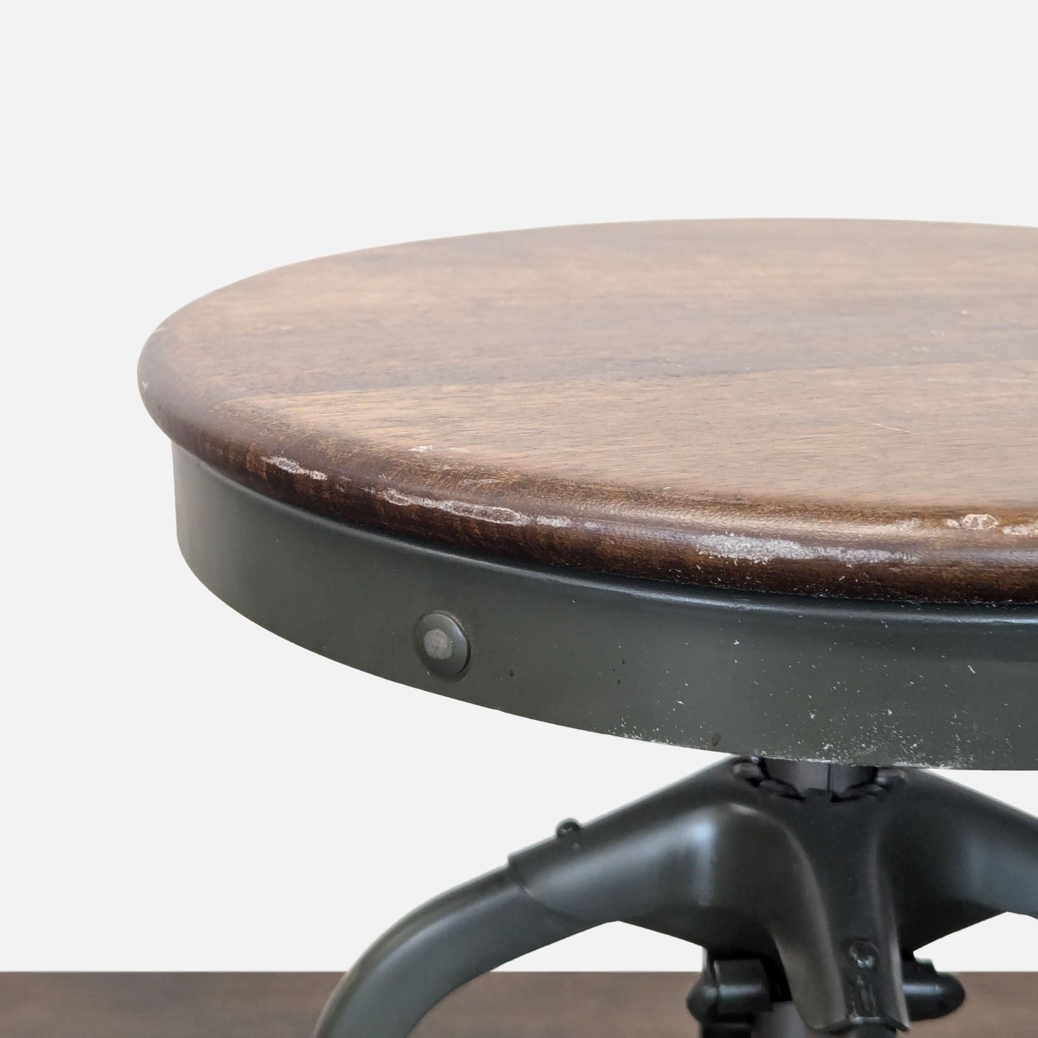 Taiga Furnishings Adjustable Height Bar Stool  - image-5