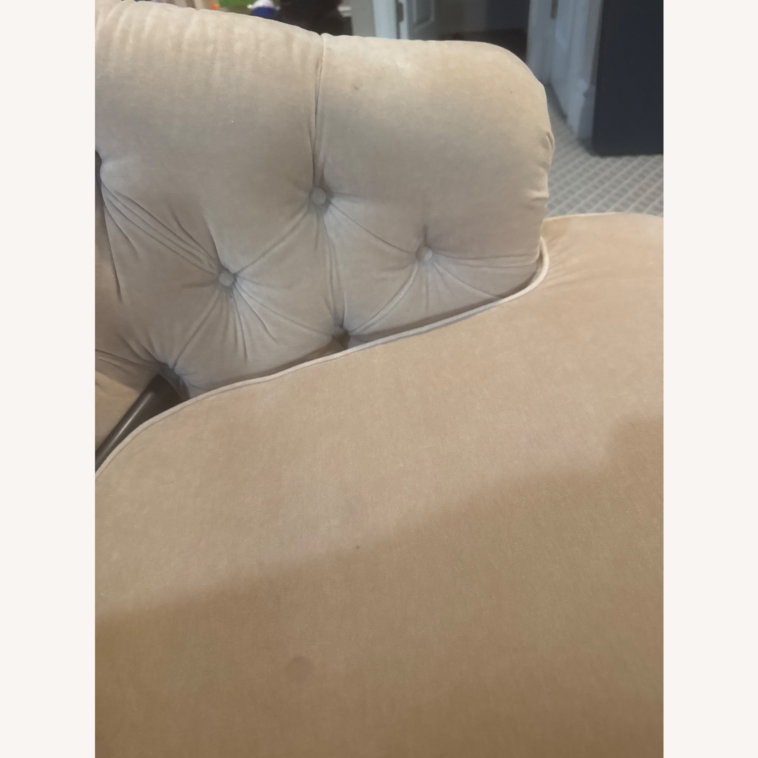Vintage Tufted Chesterfield Sofa – Neutral Beige - image-5