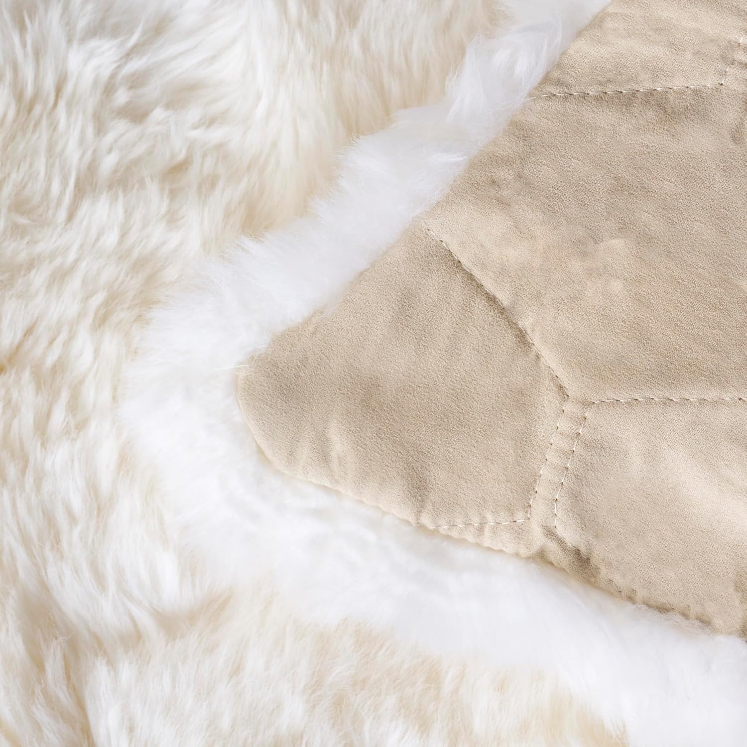 Sheepskin Rug 3' x 5' - image-4