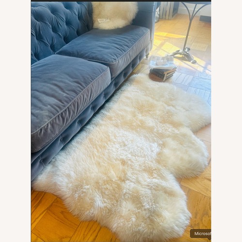 Used Sheepskin Rug 3' x 5' for sale on AptDeco