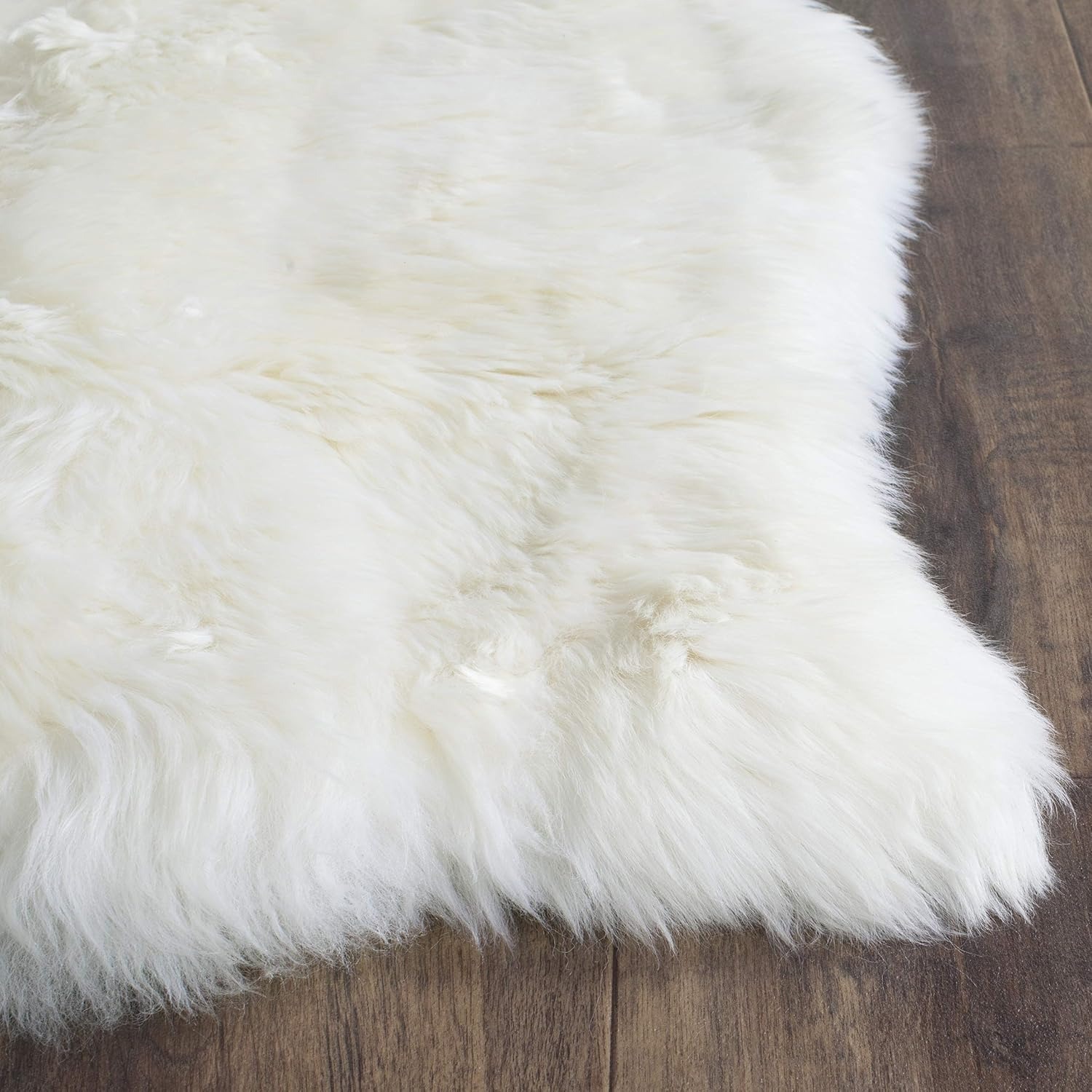 Sheepskin Rug 3' x 5' - image-5