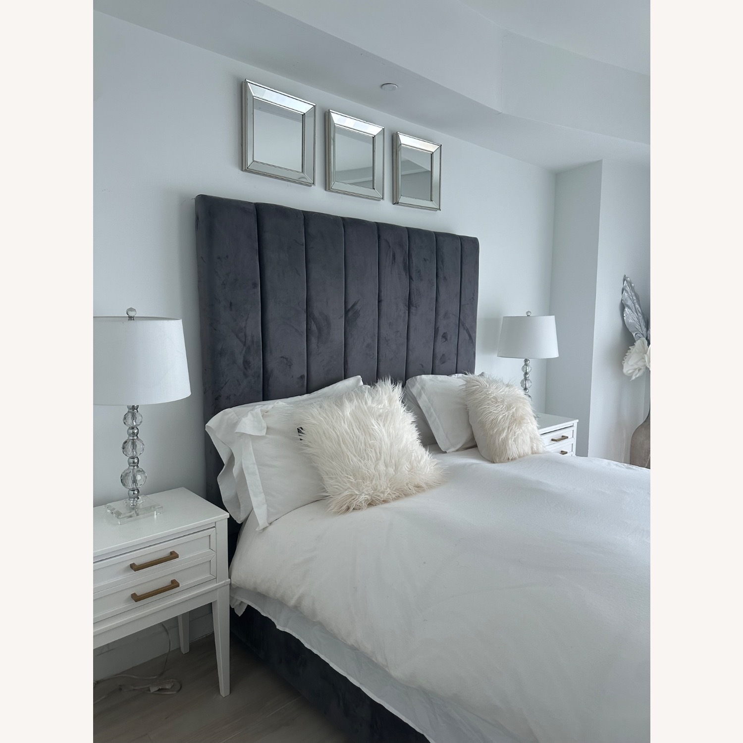 Queen Size Bed - image-3