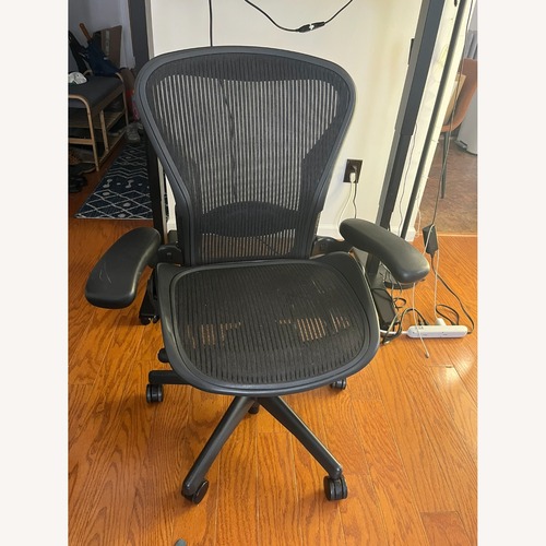 Used Herman Miller Aeron Office Chair Size B for sale on AptDeco