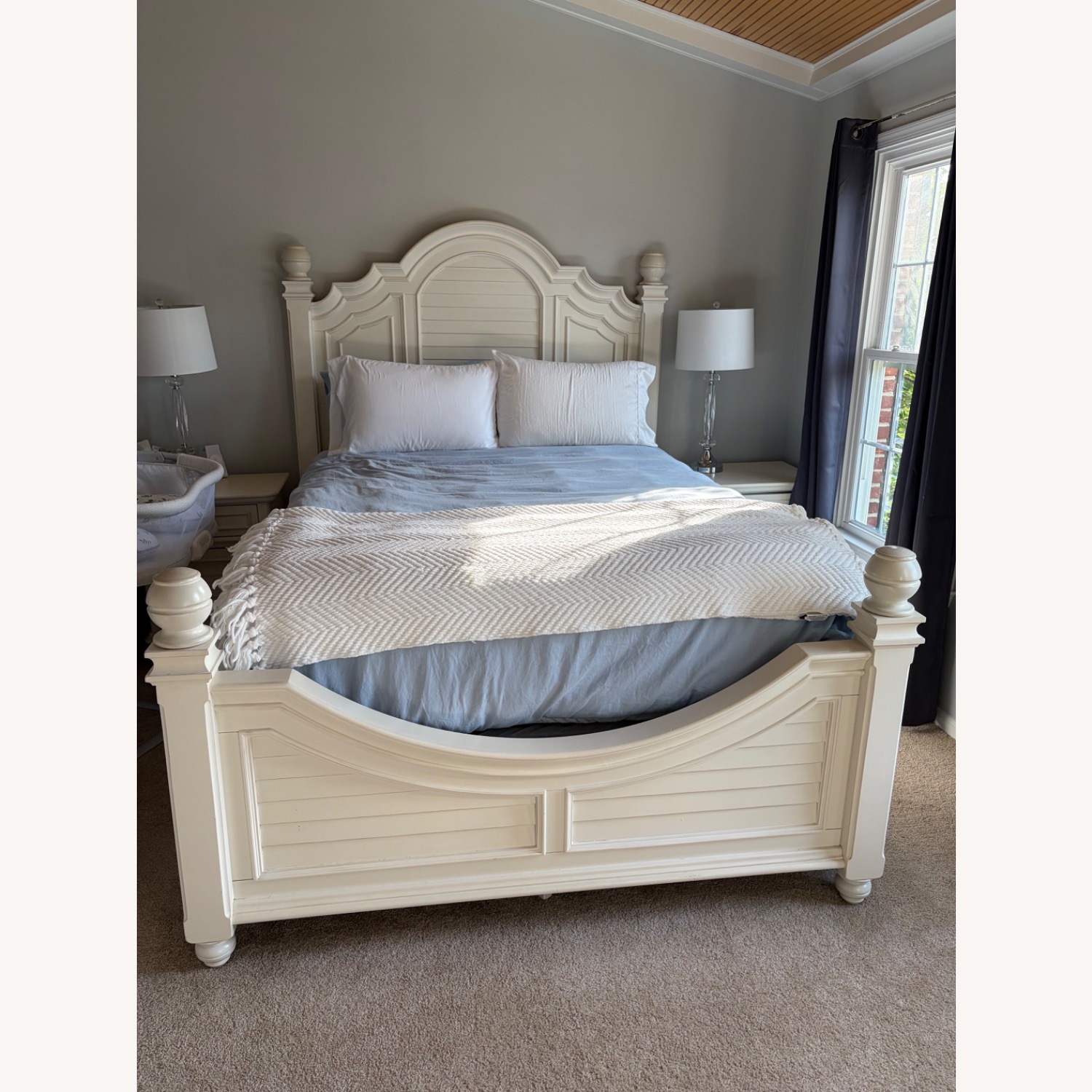 Ashley Furniture White Wood Queen Bed - image-1