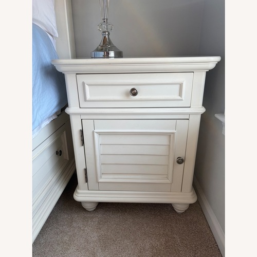 Used Ashley Furniture White Wood Nightstands for sale on AptDeco