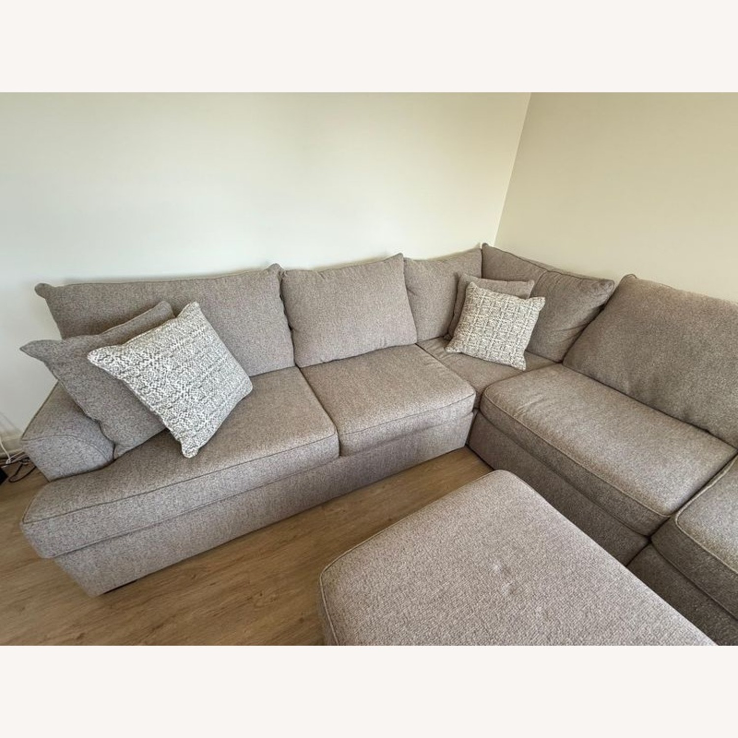 Living Spaces Belinha L-Shaped Sectional Sofa - image-3