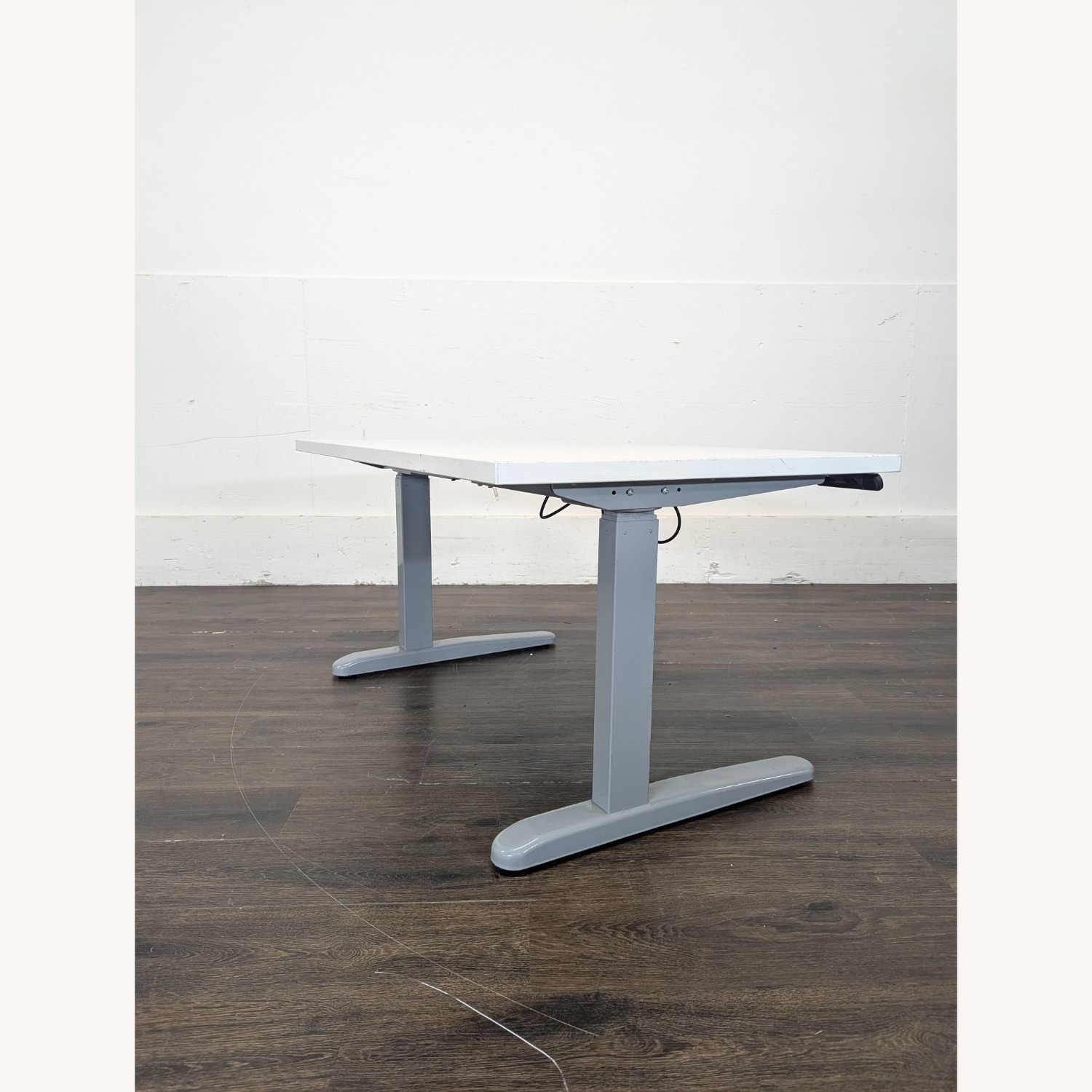 Jarvis Electric Adjustable Standing Desk - image-5