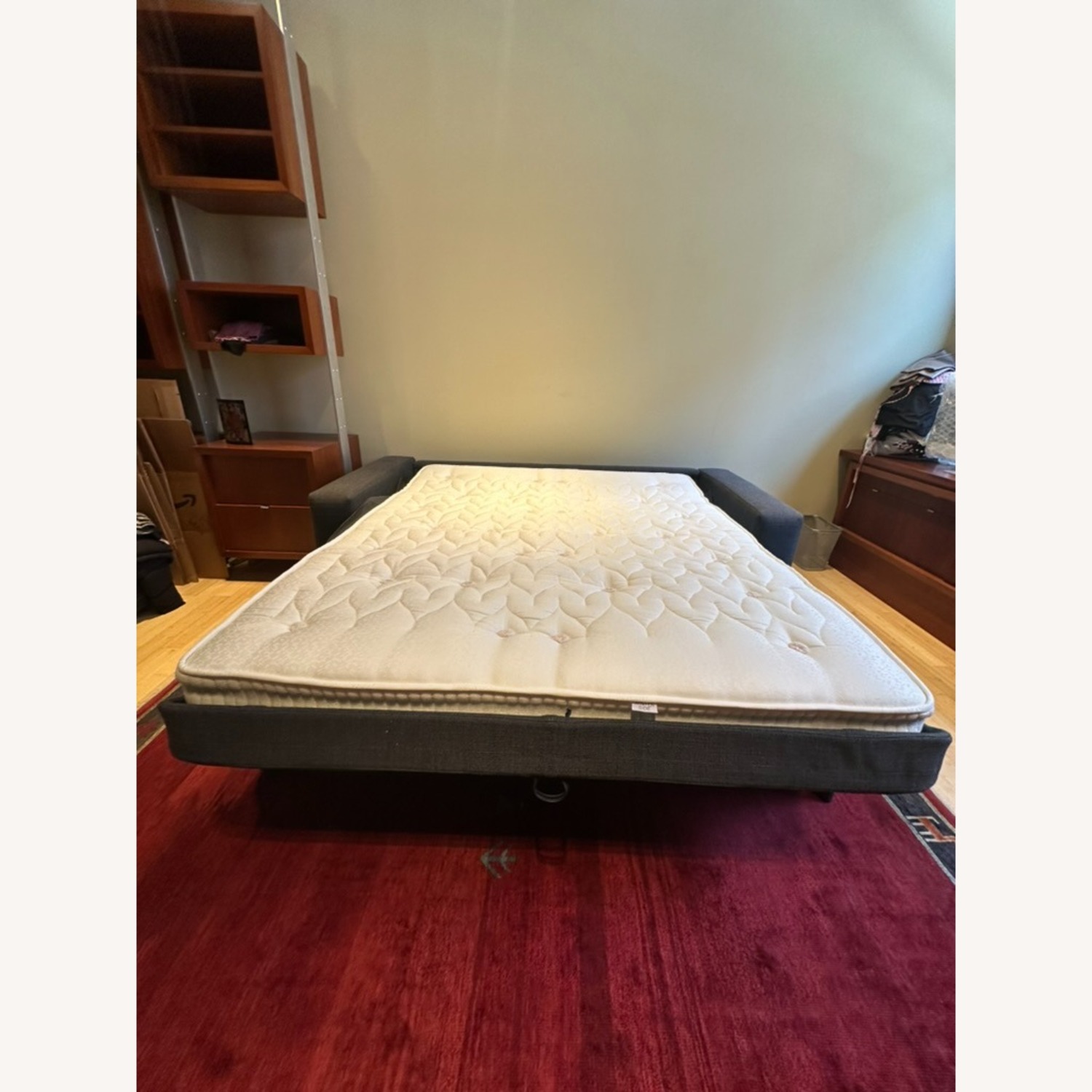 Scott Jordan Gray Queen Sleeper Sofa - image-10