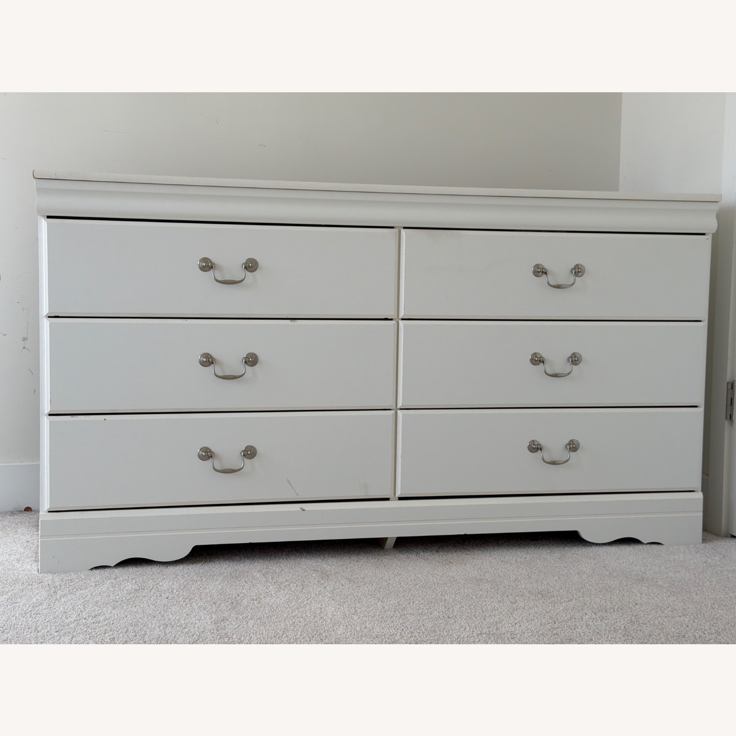 White Chest - image-1