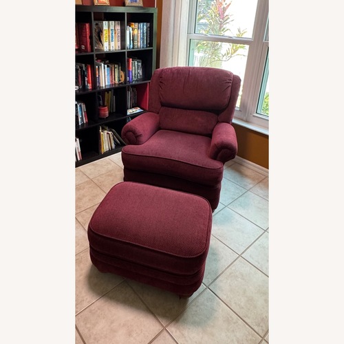 Used Smith Brothers Of Berne Inc Red Fabric Recliner for sale on AptDeco