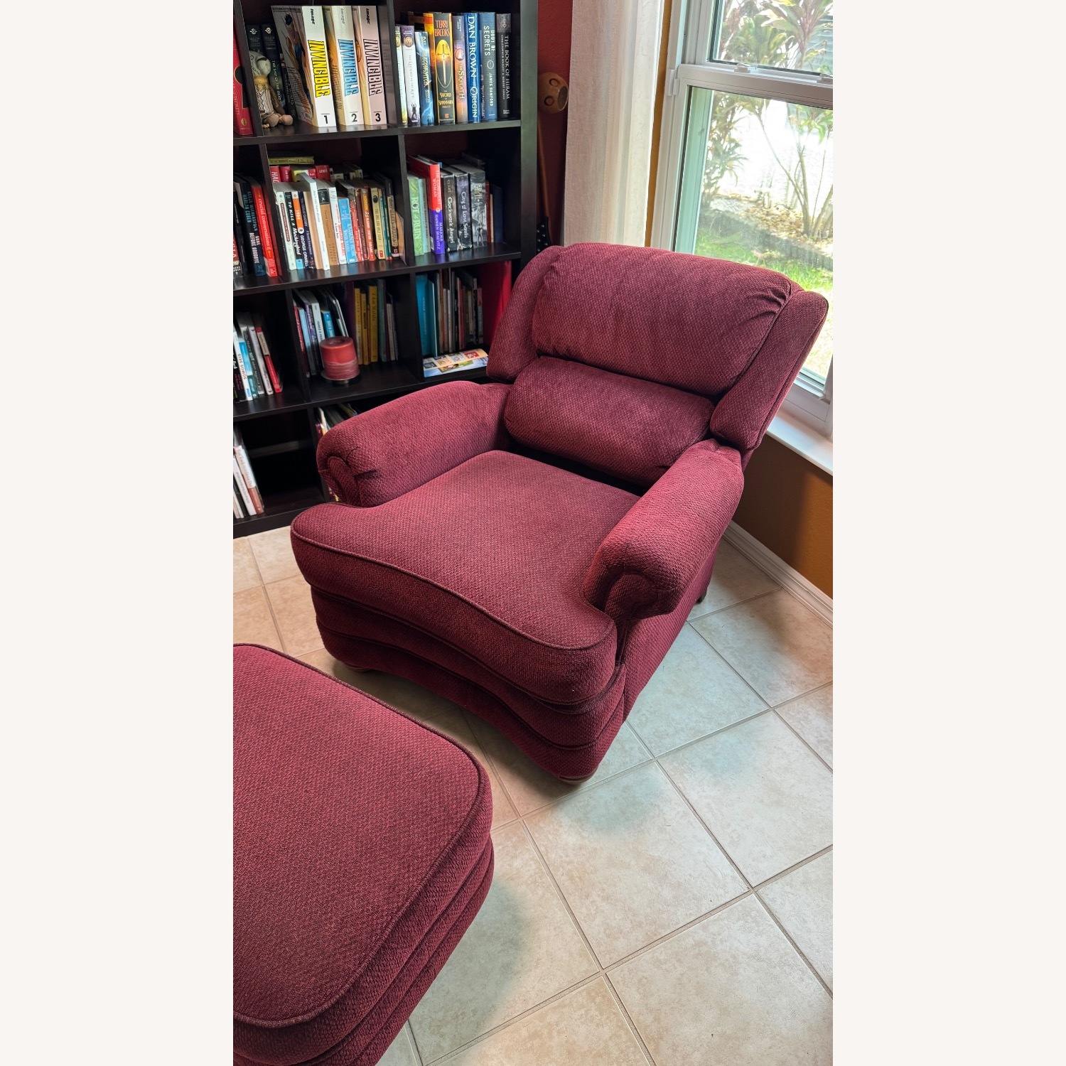 Smith Brothers Of Berne Inc Red Fabric Recliner - image-7