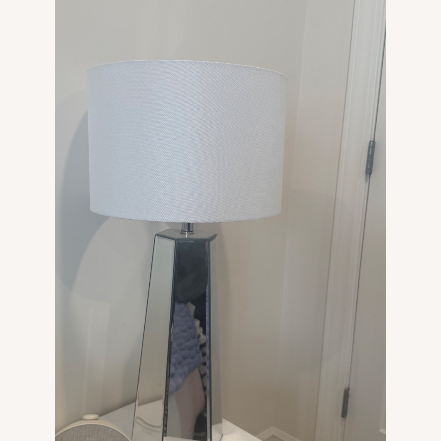 Safavieh Modern and Beauitful Set of 2 Mirrored Lamps - image-3