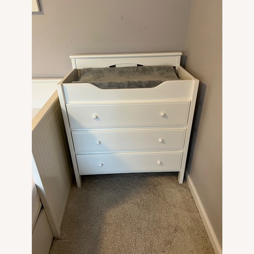 Used Davinci Jayden Changing Table for sale on AptDeco