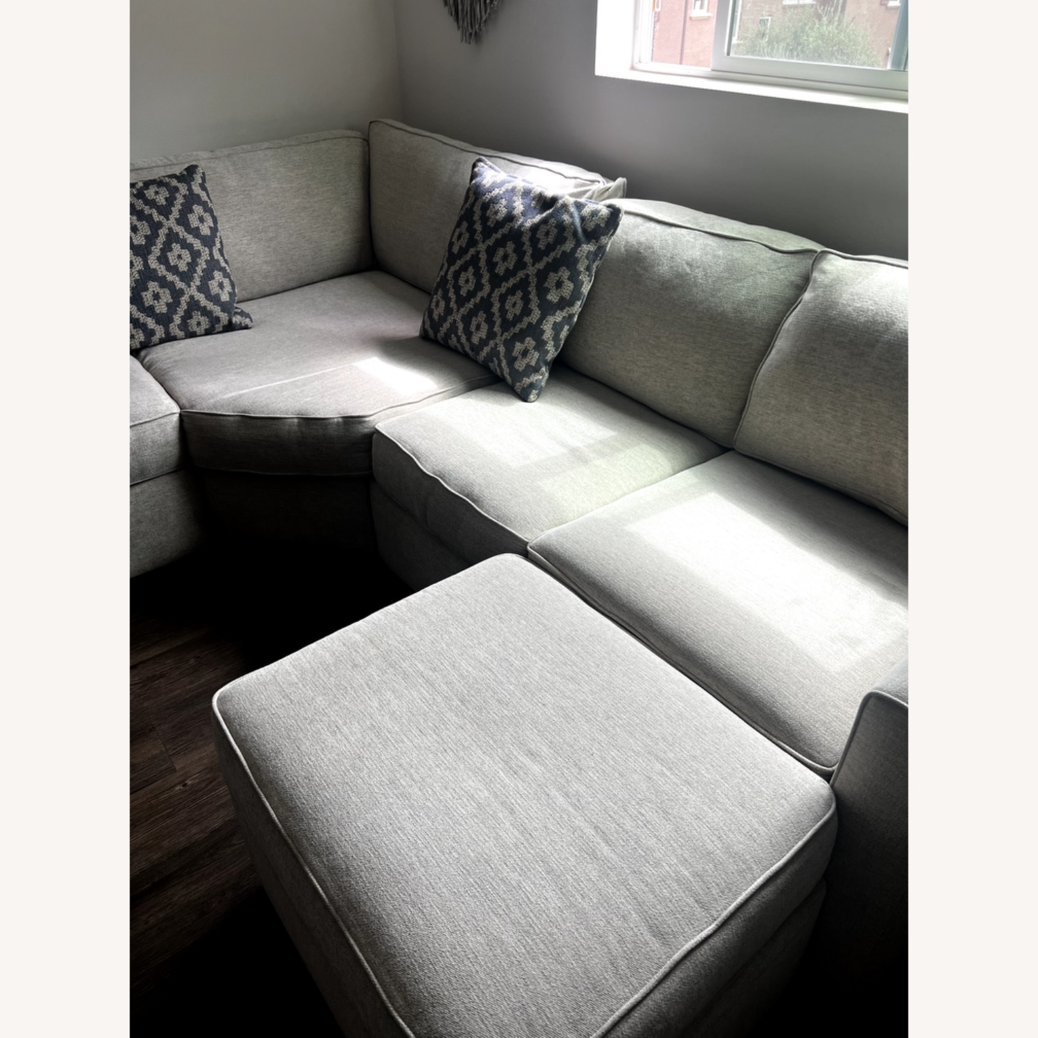 Living Spaces Alder Light Gray 3+ Piece Sectional - image-3