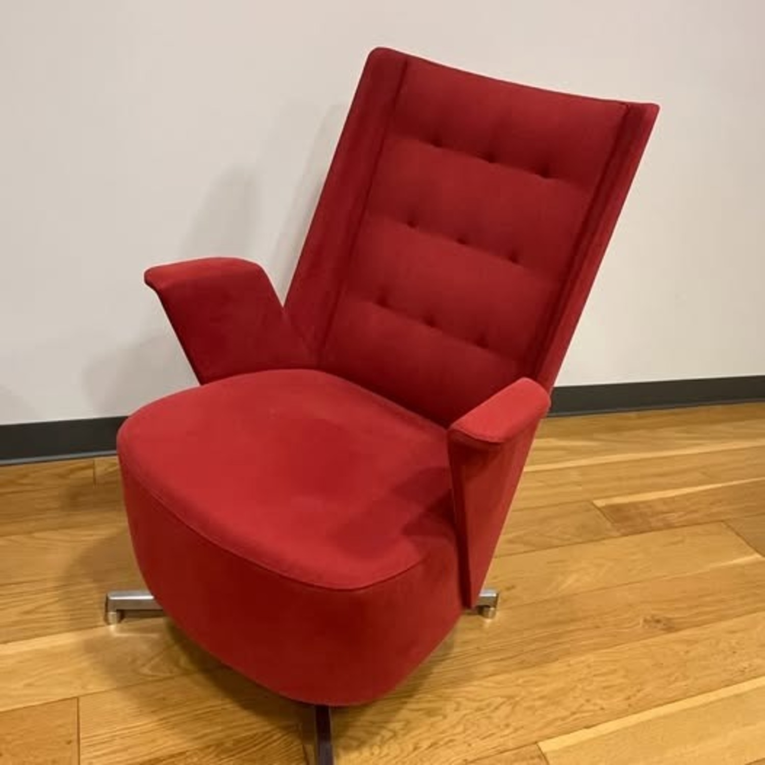 Estel America Red Fabric Accent Chairs - image-4