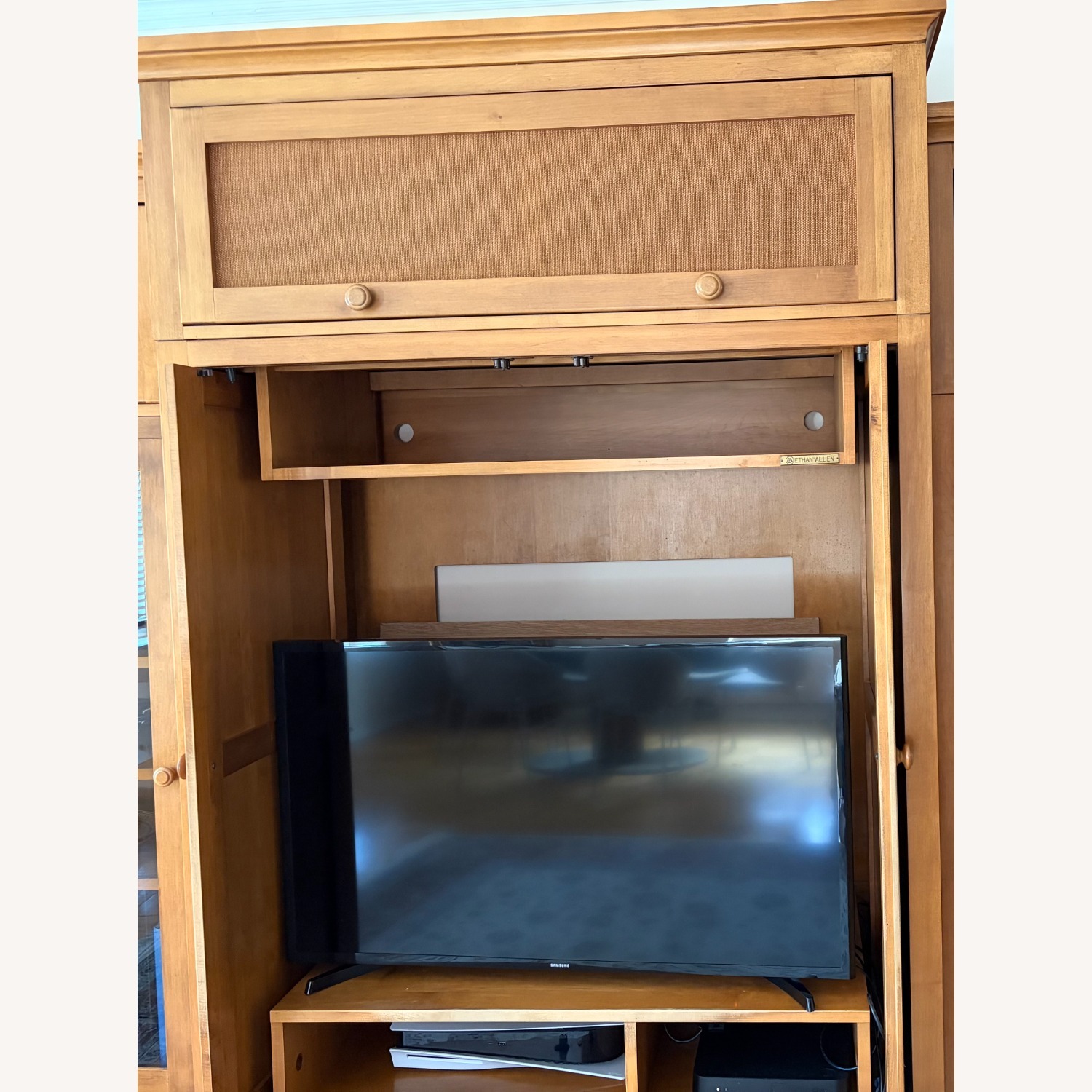 Ethan Allen Country Colors Wall Unit - image-3