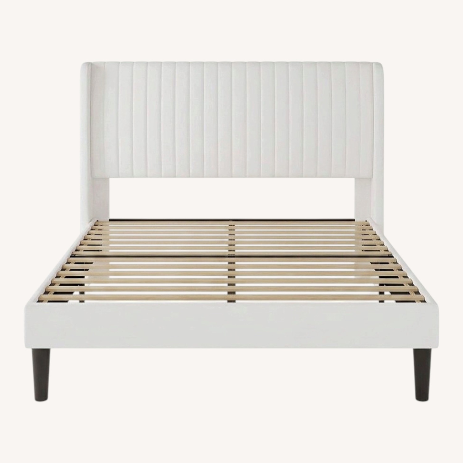 Allewie White Queen Bed - image-0