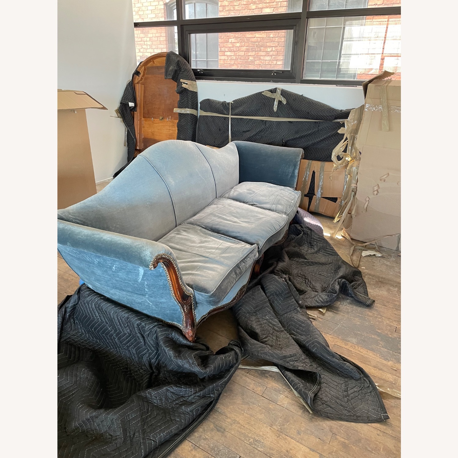 Blue Velvet Chaise Lounge - image-3