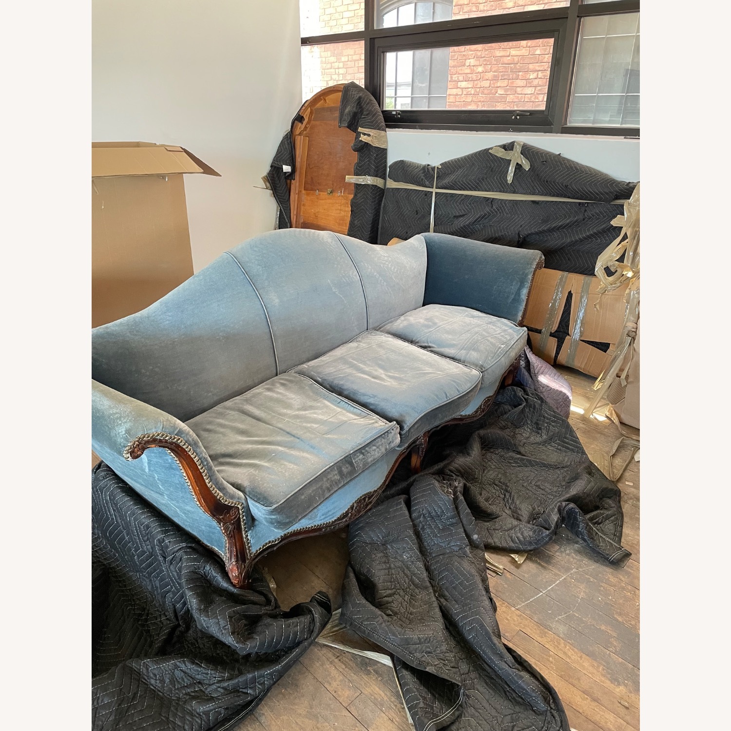 Blue Velvet Chaise Lounge - image-1