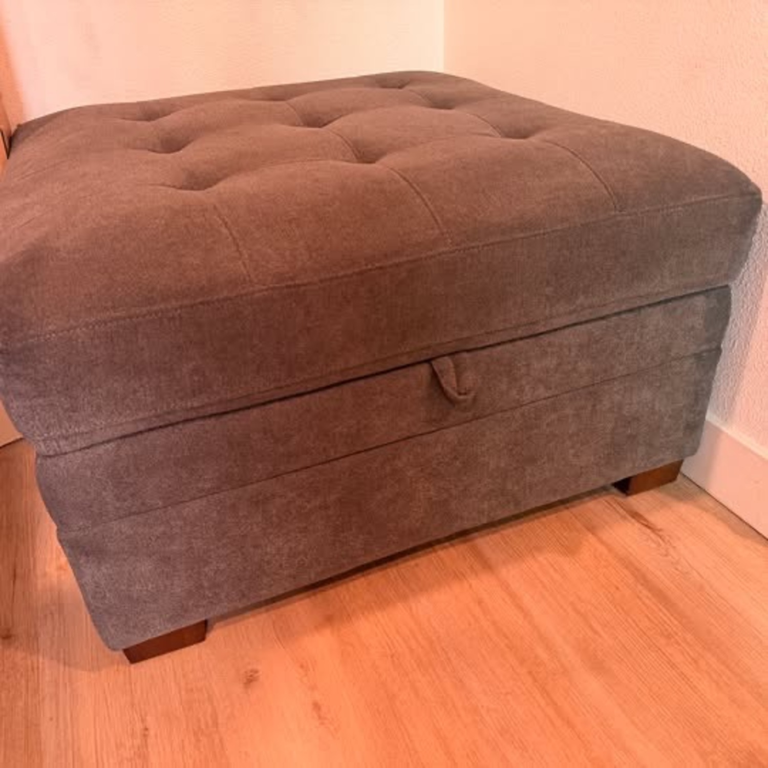 Thomasville Sectional 6-piece Dark Gray & Ottoman - image-3