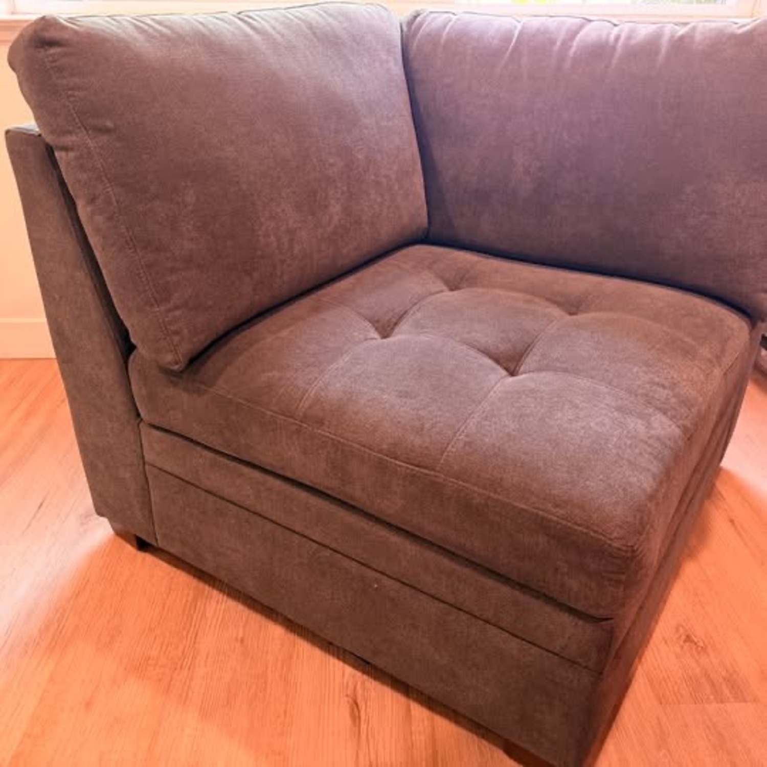 Thomasville Sectional 6-piece Dark Gray & Ottoman - image-2