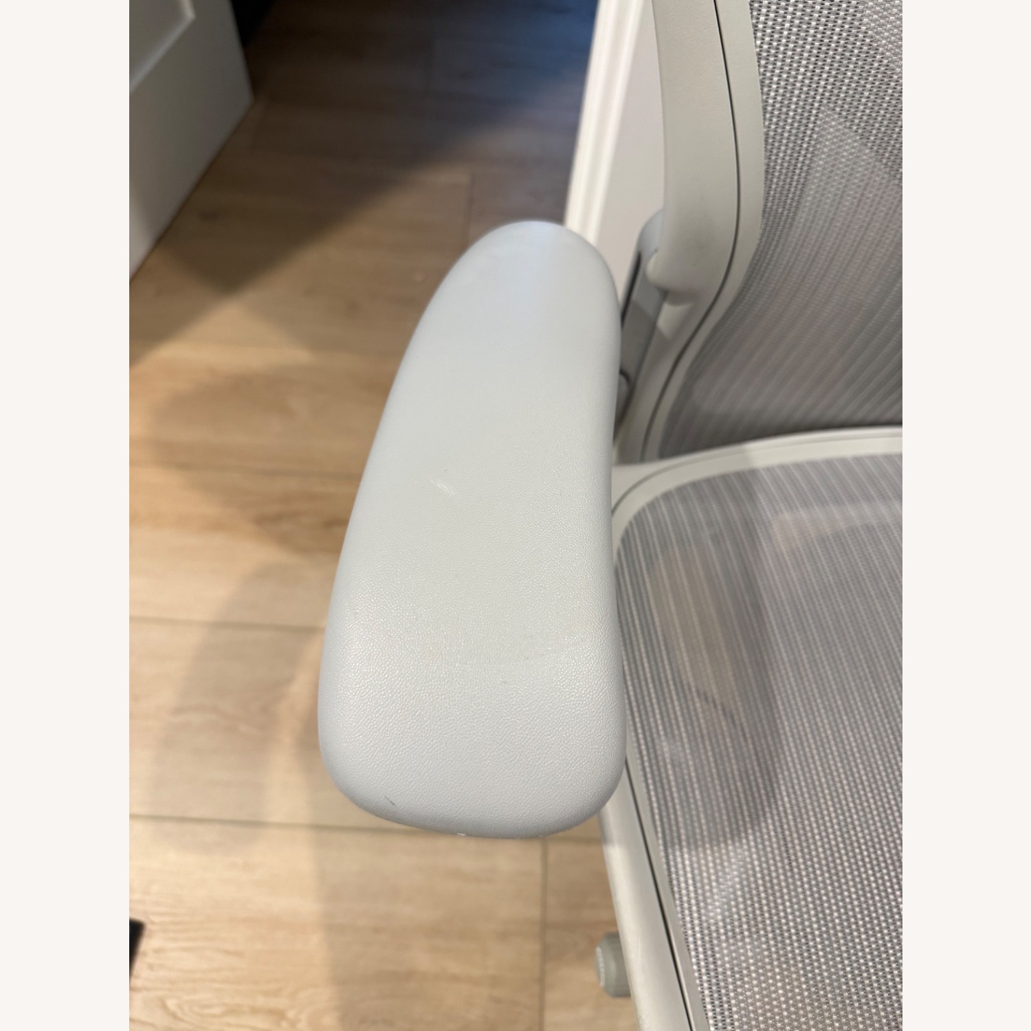 Herman Miller Aeron Light Gray Office Chair - image-6