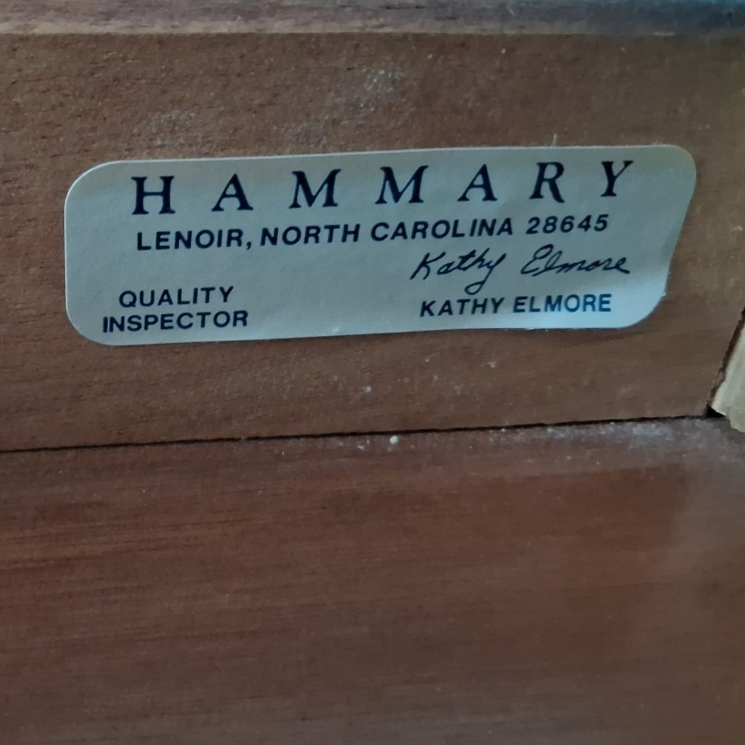 Hammary Banded Inlaid Mahogany Drum Table - image-1