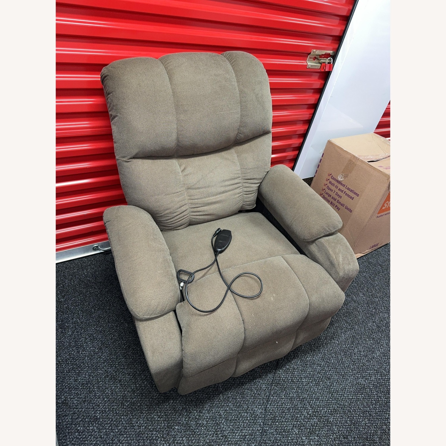 Mecor Recliner Chair - image-1