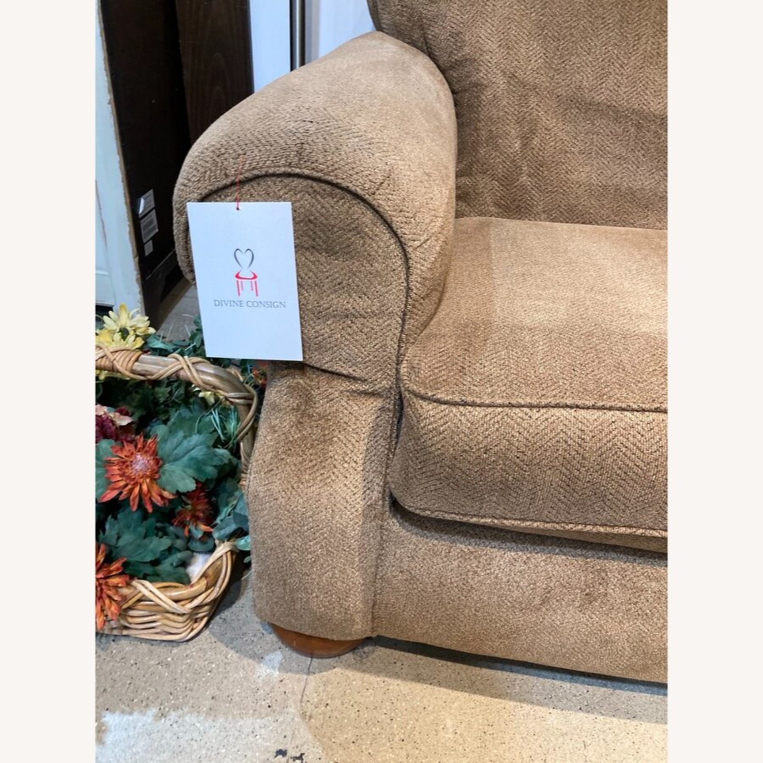 Traditional Fabric Roll-Arm Sofa Brown - image-5