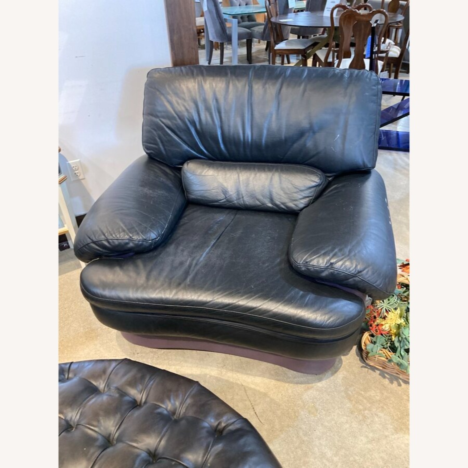 Postmodern Leather Swivel Armchair - image-4
