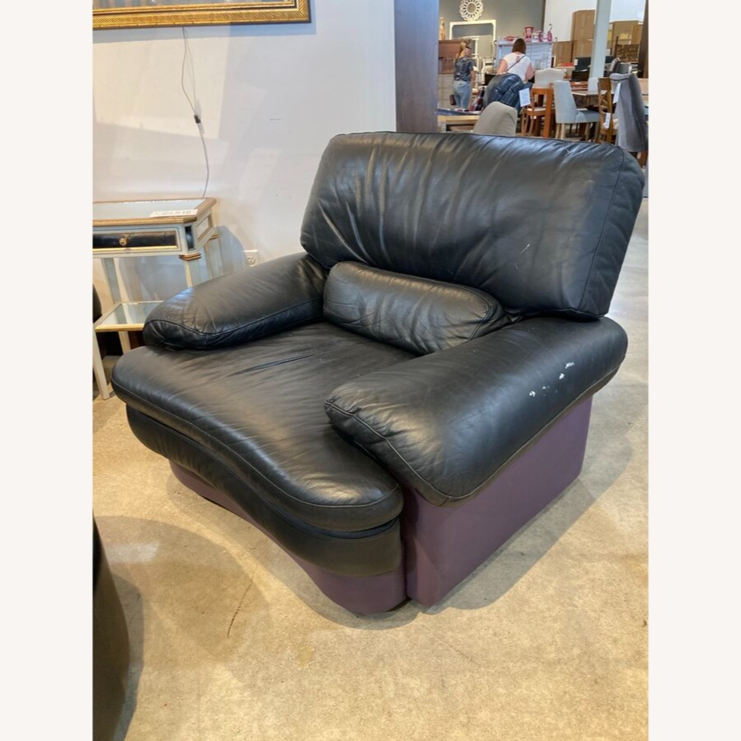 Postmodern Leather Swivel Armchair - image-1