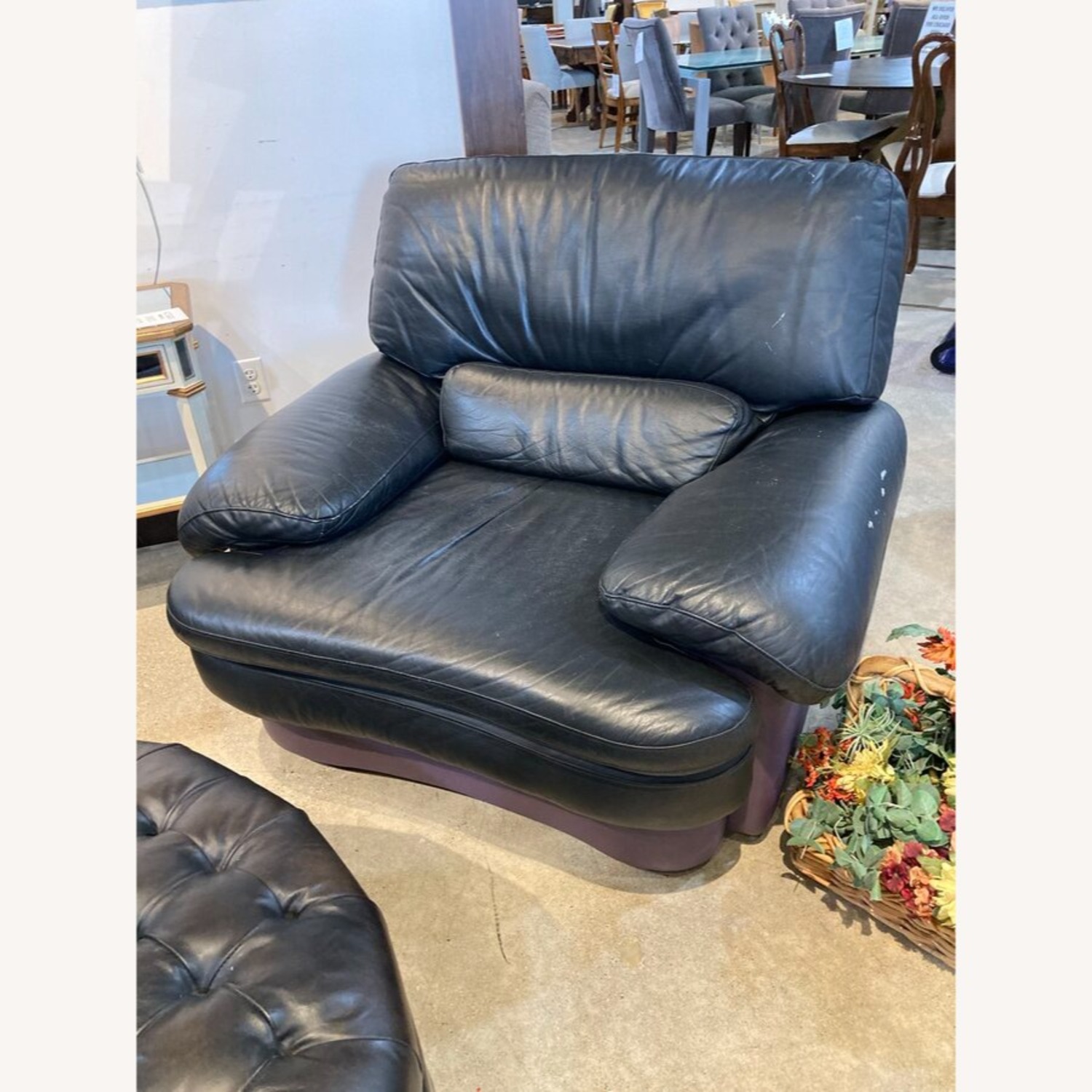 Postmodern Leather Swivel Armchair - image-3