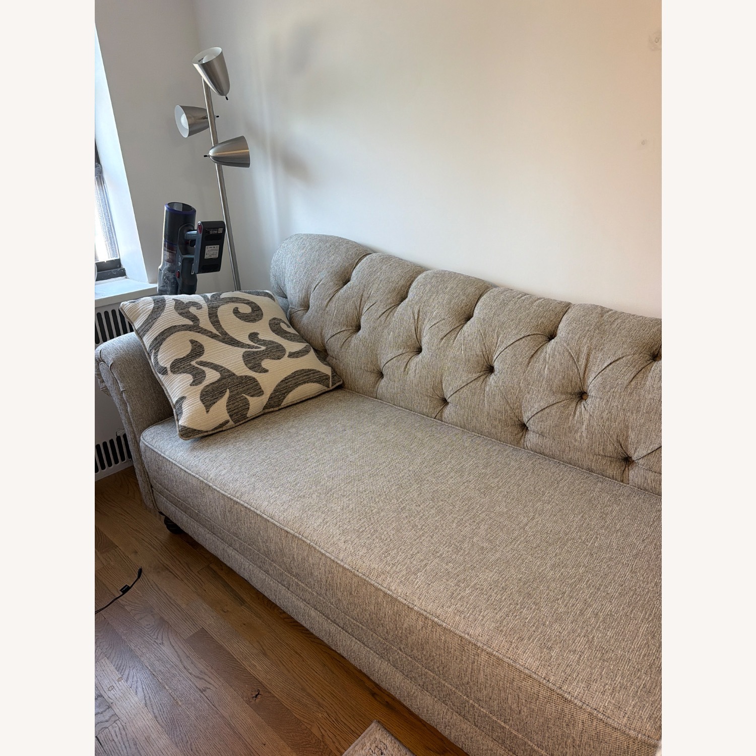 Bob's Discount Furniture Scarlett Light Gray Chaise Lounge - image-4