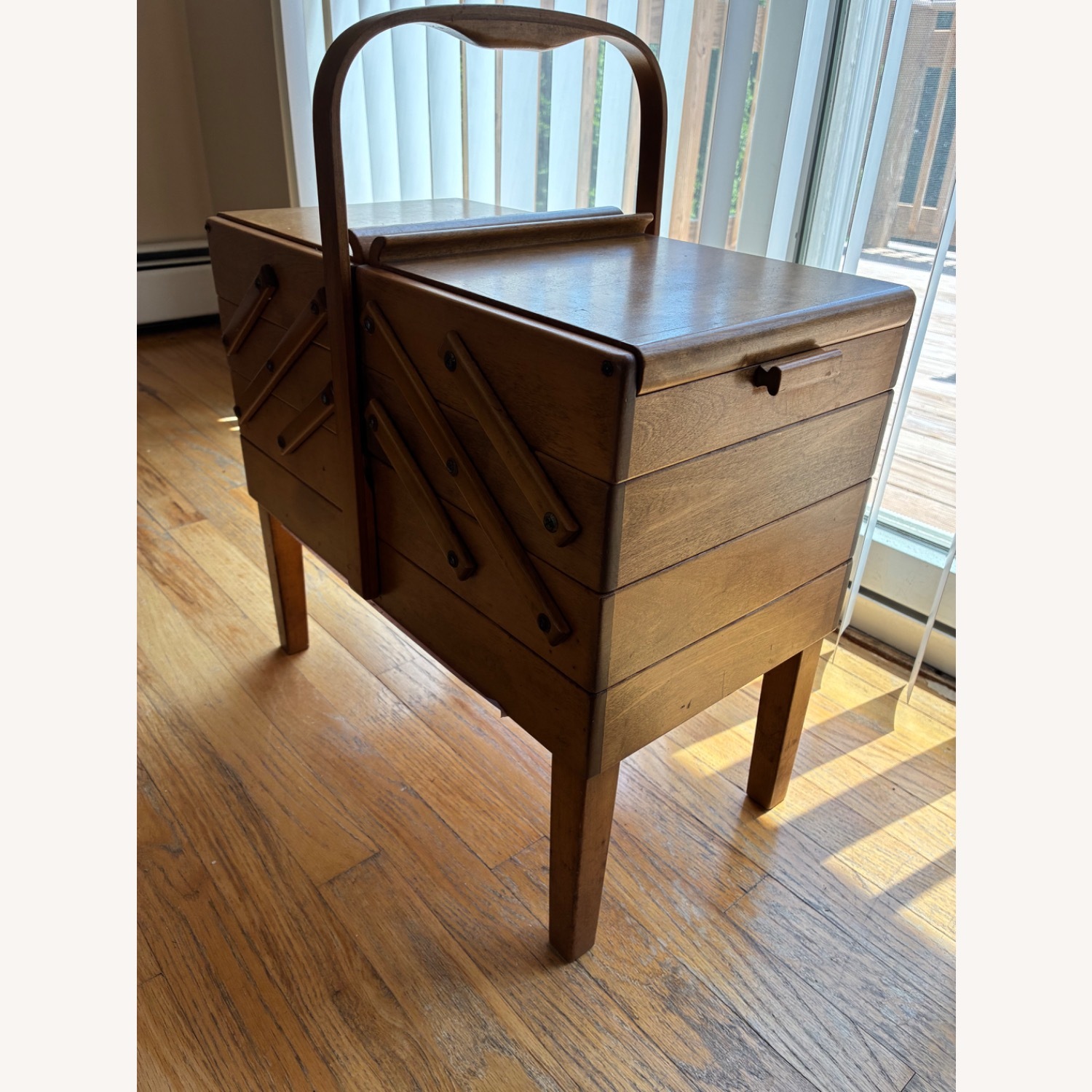 Vintage/Antique Expandable Sewing Box - image-5