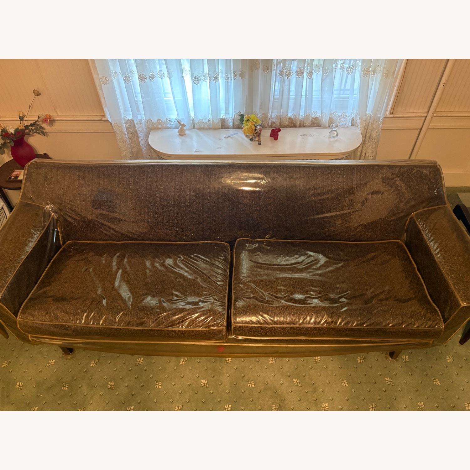 Vintage Sofa - image-3