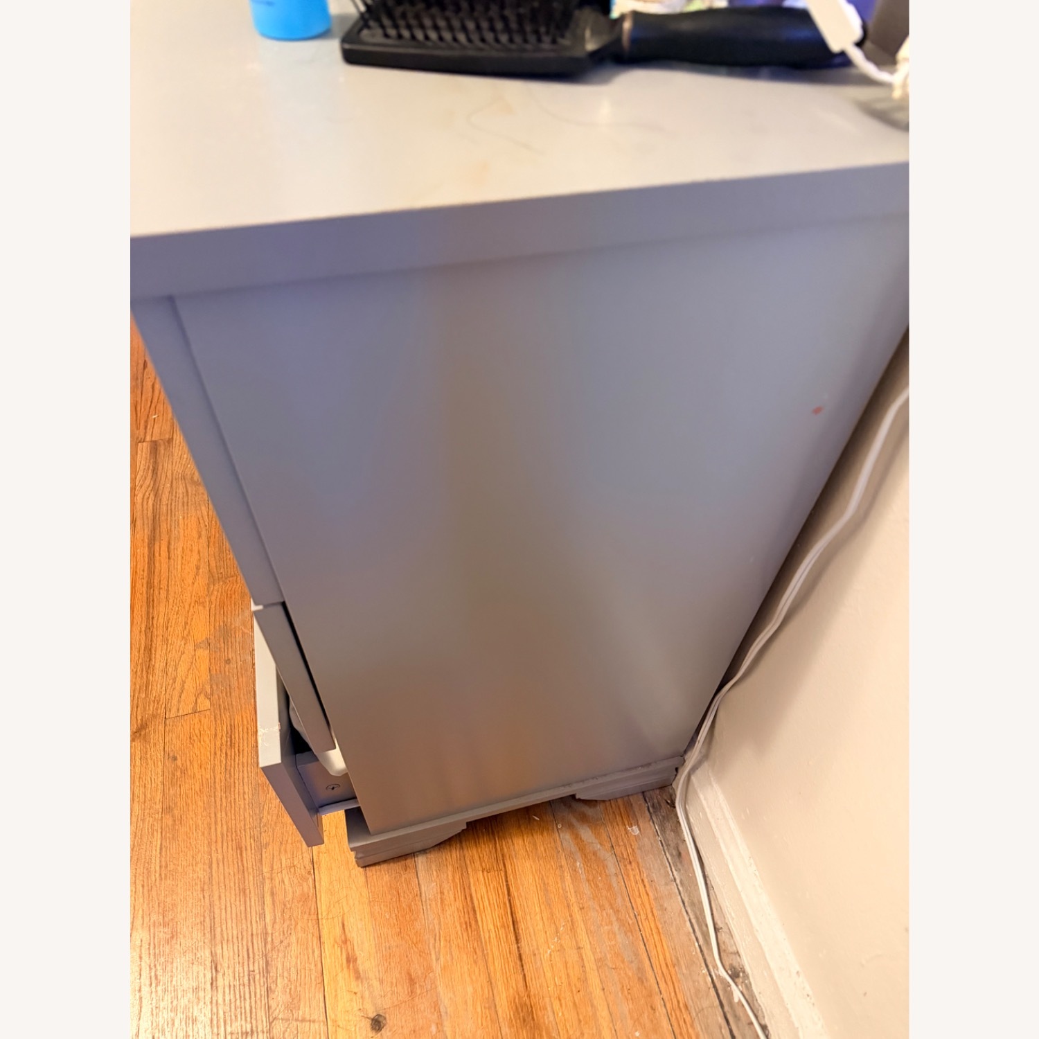 Alpine Furniture Light Gray Dresser - image-3